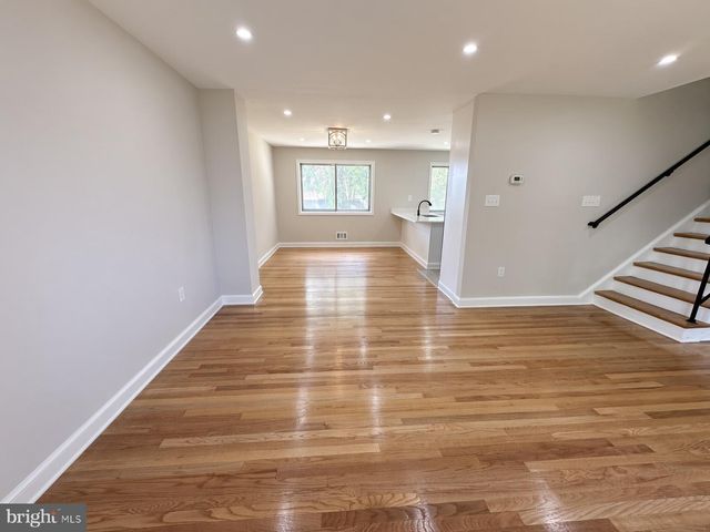 4904 SHOPTON DR, Temple Hills, MD 20748