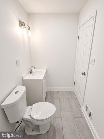 4904 SHOPTON DR, Temple Hills, MD 20748