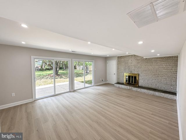 4904 SHOPTON DR, Temple Hills, MD 20748