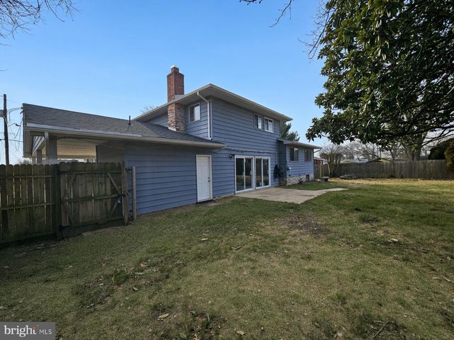 4904 SHOPTON DR, Temple Hills, MD 20748