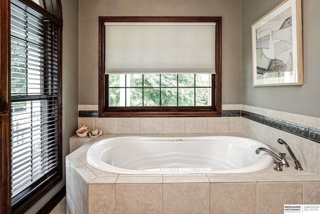 14102 S 65th Street, Papillion, NE 68133