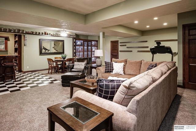 14102 S 65th Street, Papillion, NE 68133