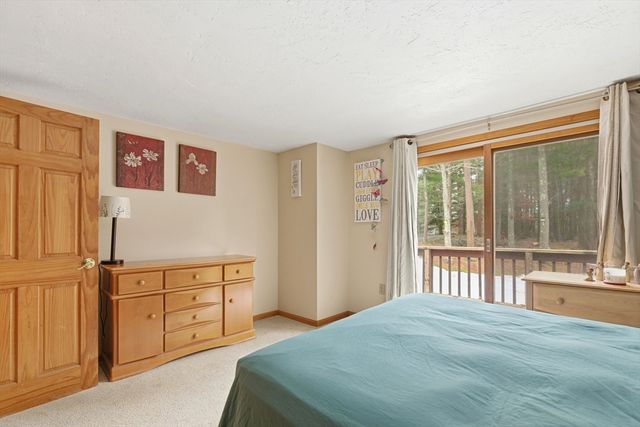 10 Wapping Rd, Kingston, MA 02364