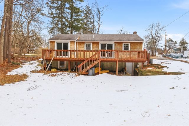 10 Wapping Rd, Kingston, MA 02364