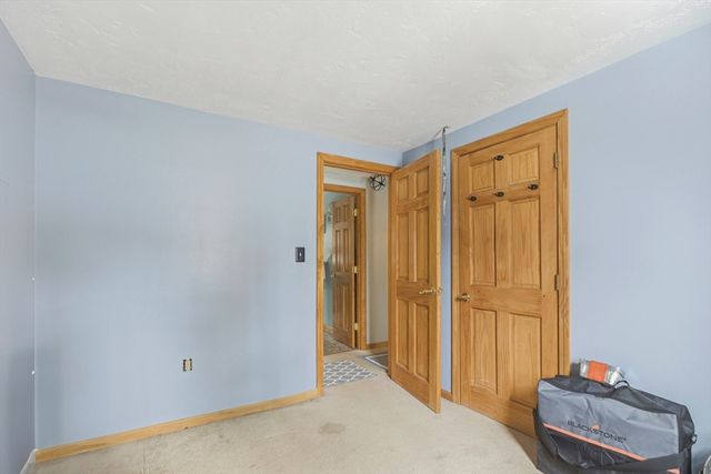 10 Wapping Rd, Kingston, MA 02364