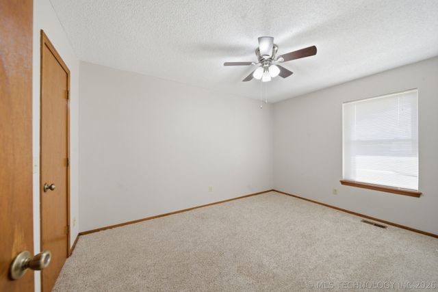 12105 E 79th Circle North, Owasso, OK 74055