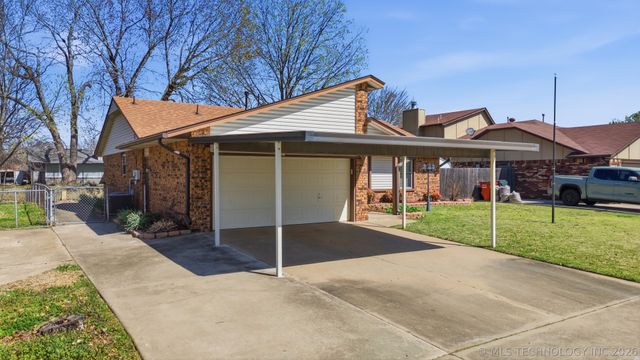 12105 E 79th Circle North, Owasso, OK 74055