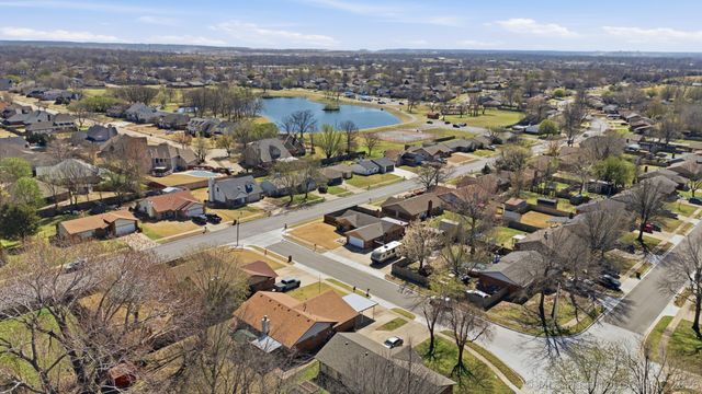 12105 E 79th Circle North, Owasso, OK 74055