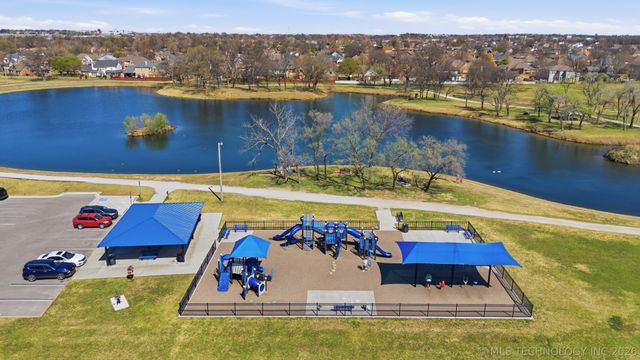 12105 E 79th Circle North, Owasso, OK 74055