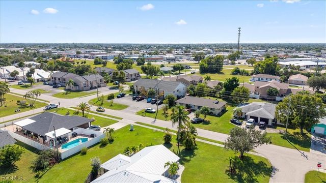 1126 SE 8th ST, Cape Coral, FL 33990