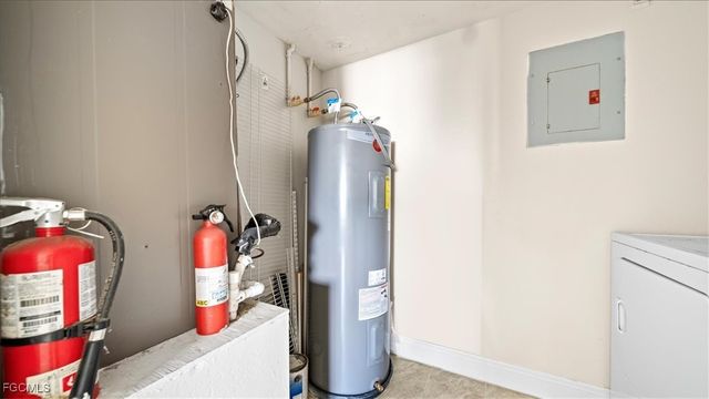 1126 SE 8th ST, Cape Coral, FL 33990