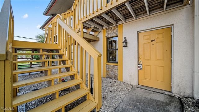 1126 SE 8th ST, Cape Coral, FL 33990