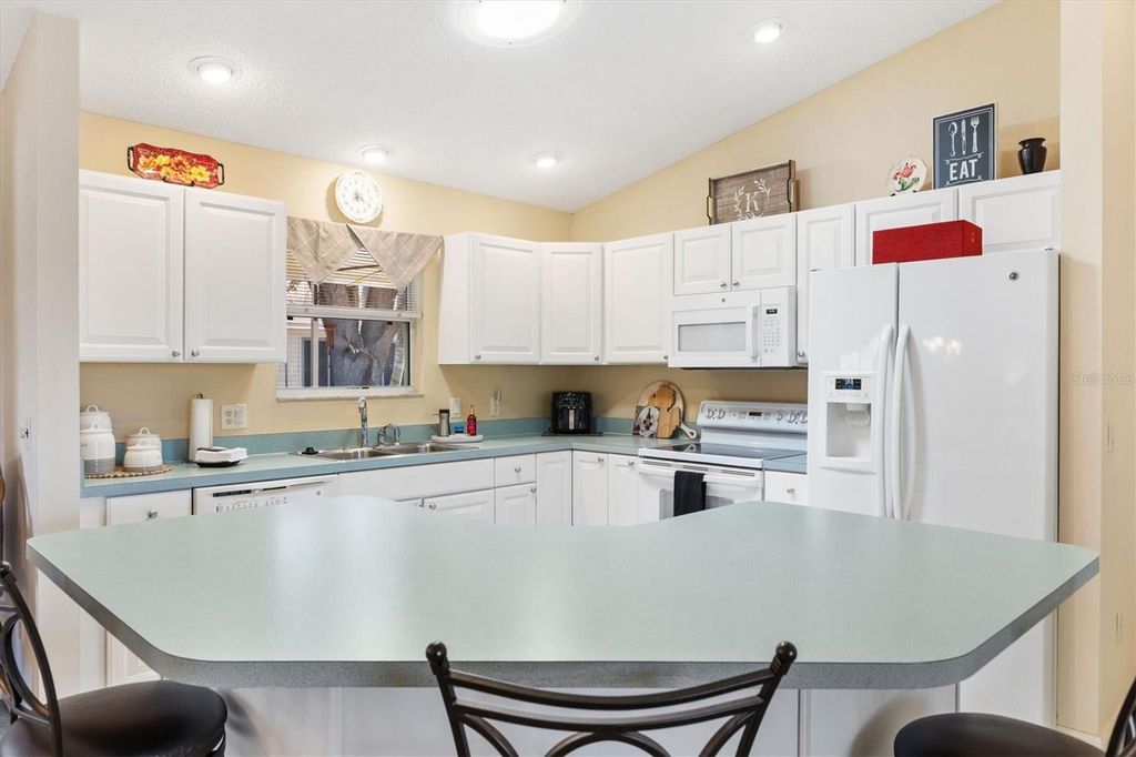 Image 11 of property listing at 9211 SE 179TH OSAGE PLACE, The Villages, FL 32162