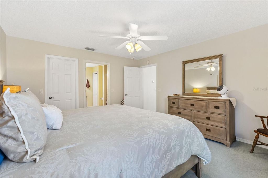 Image 15 of property listing at 9211 SE 179TH OSAGE PLACE, The Villages, FL 32162