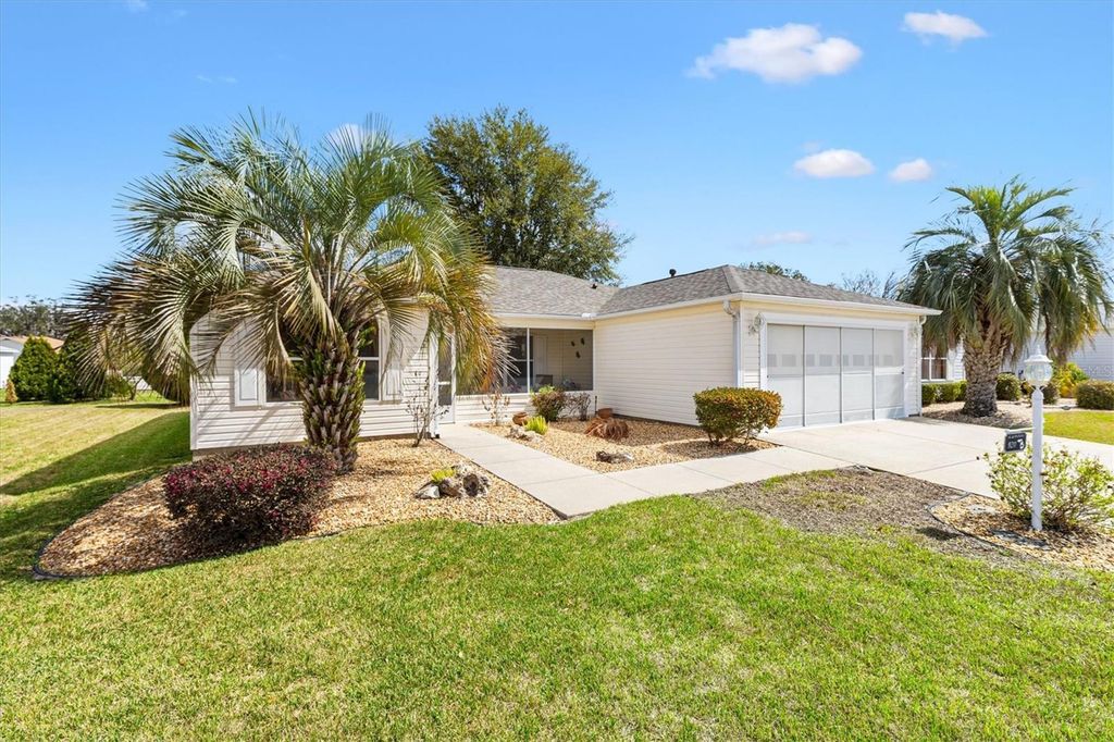 Image 3 of property listing at 9211 SE 179TH OSAGE PLACE, The Villages, FL 32162