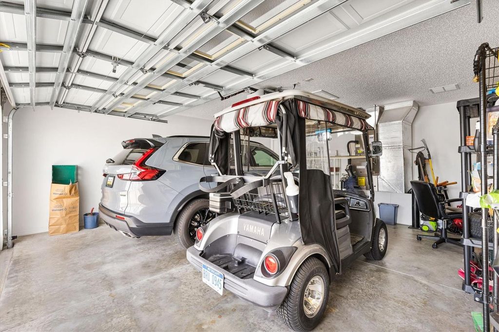 Image 30 of property listing at 9211 SE 179TH OSAGE PLACE, The Villages, FL 32162