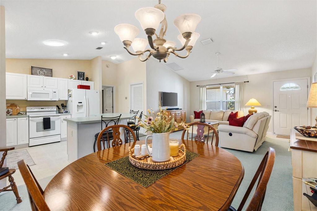 Image 10 of property listing at 9211 SE 179TH OSAGE PLACE, The Villages, FL 32162