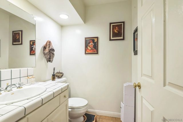 8348 E Penfield Ave 3, Winnetka, CA 91306