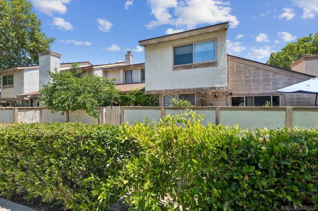 8348 E Penfield Ave 3, Winnetka, CA 91306