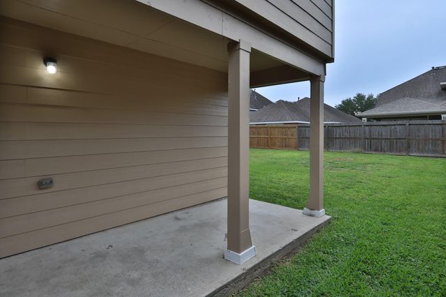 1110 Lasso Court, Alvin, TX 77511