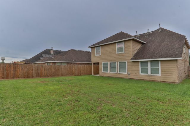 1110 Lasso Court, Alvin, TX 77511