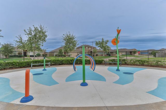 1110 Lasso Court, Alvin, TX 77511