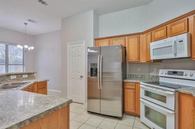 1110 Lasso Court, Alvin, TX 77511