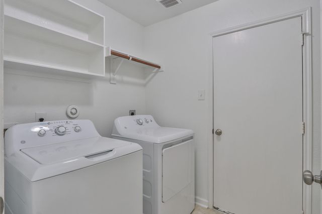1110 Lasso Court, Alvin, TX 77511