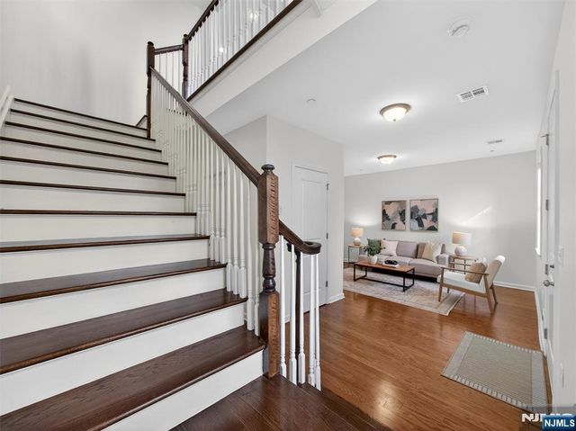 25 Roosevelt Drive, Wood Ridge, NJ 07075