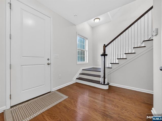 25 Roosevelt Drive, Wood Ridge, NJ 07075