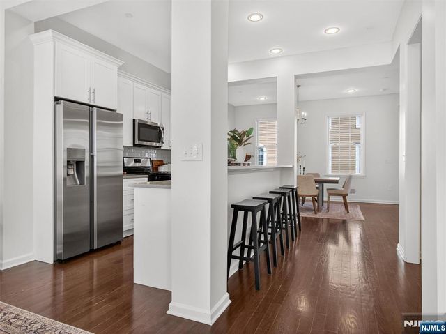 25 Roosevelt Drive, Wood Ridge, NJ 07075