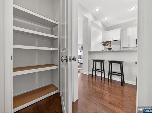 25 Roosevelt Drive, Wood Ridge, NJ 07075