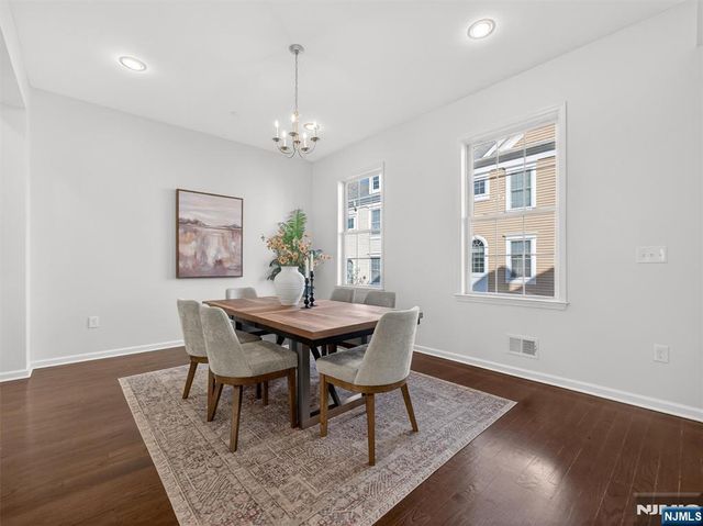 25 Roosevelt Drive, Wood Ridge, NJ 07075