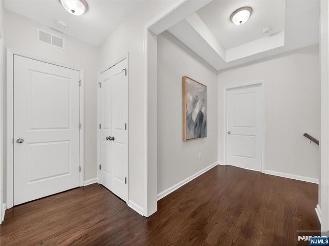 25 Roosevelt Drive, Wood Ridge, NJ 07075