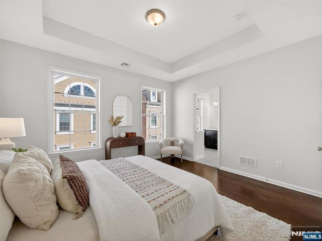 25 Roosevelt Drive, Wood Ridge, NJ 07075