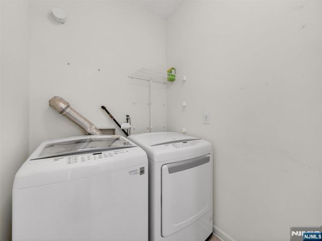 25 Roosevelt Drive, Wood Ridge, NJ 07075