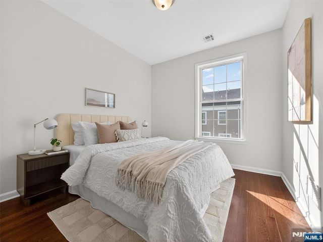 25 Roosevelt Drive, Wood Ridge, NJ 07075