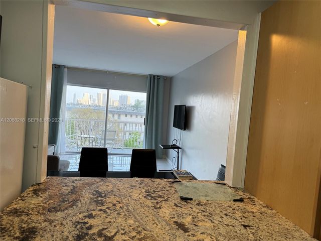 2200 E Hallandale Beach Boulevard 512, Hallandale Beach, FL 33009