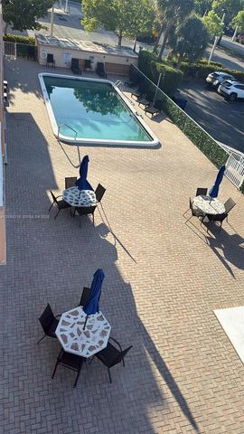 2200 E Hallandale Beach Boulevard 512, Hallandale Beach, FL 33009