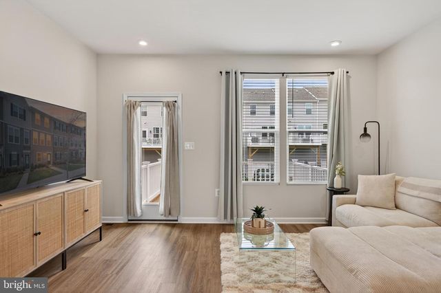 114 COOLIDGE AVE, Ranson, WV 25438