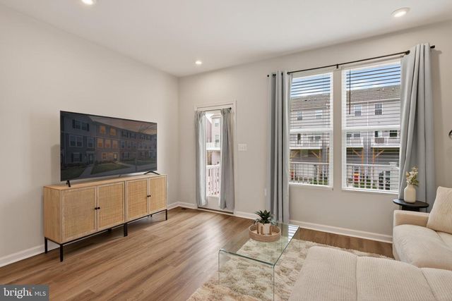 114 COOLIDGE AVE, Ranson, WV 25438