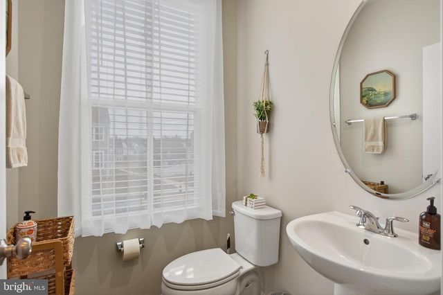 114 COOLIDGE AVE, Ranson, WV 25438