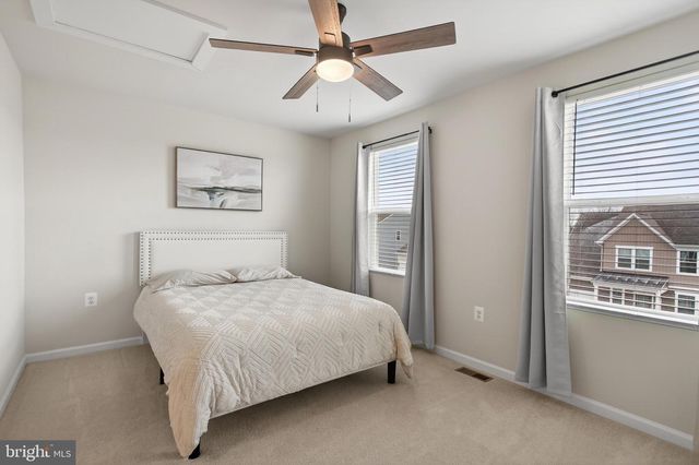 114 COOLIDGE AVE, Ranson, WV 25438