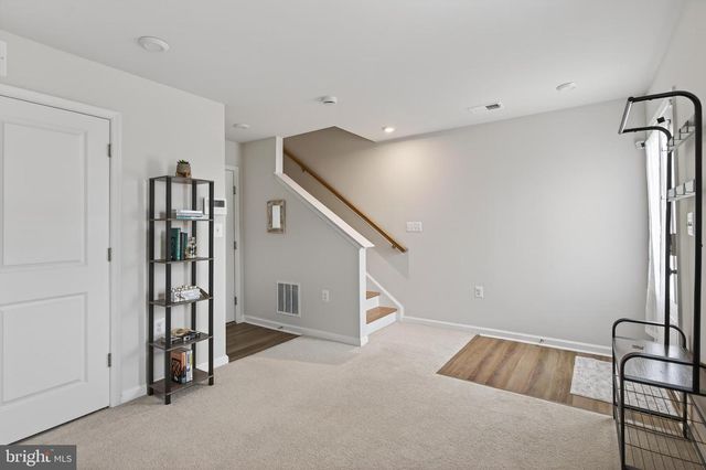 114 COOLIDGE AVE, Ranson, WV 25438