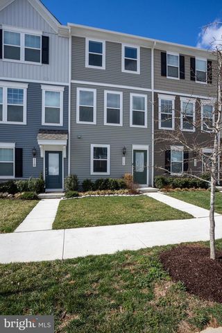 114 COOLIDGE AVE, Ranson, WV 25438