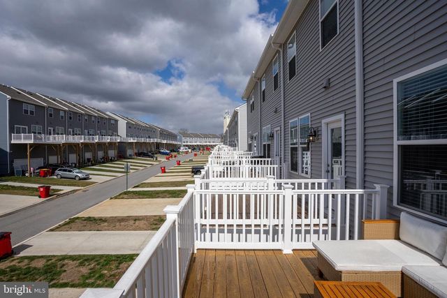 114 COOLIDGE AVE, Ranson, WV 25438