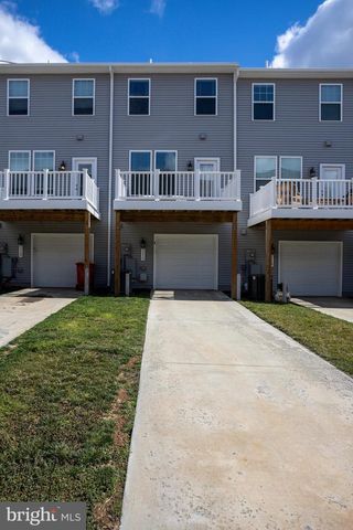 114 COOLIDGE AVE, Ranson, WV 25438