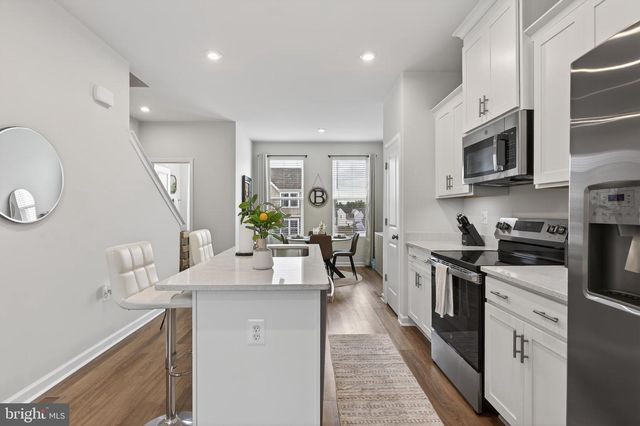 114 COOLIDGE AVE, Ranson, WV 25438