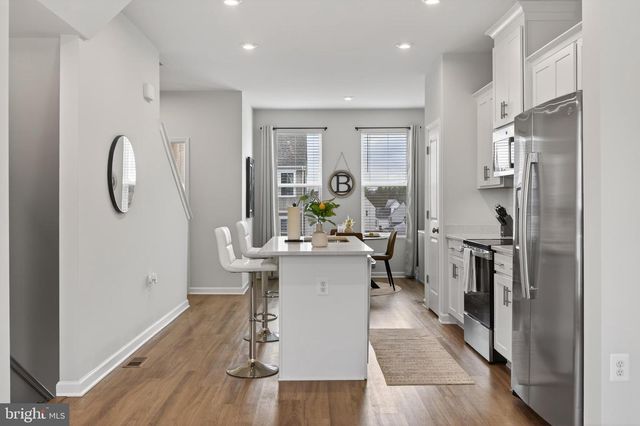 114 COOLIDGE AVE, Ranson, WV 25438