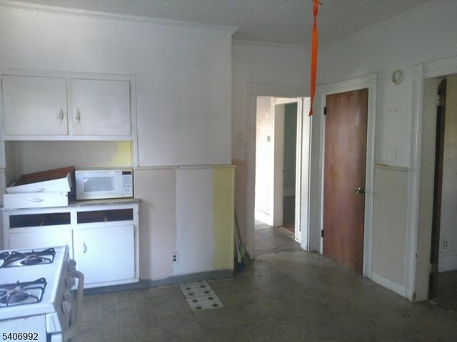 123 Nagle St, Paterson City, NJ 07501